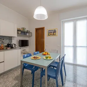 Apartamento Bnbutler - Stromboli, 22 - Ampio, Luminoso Ed Elegante, Milán
