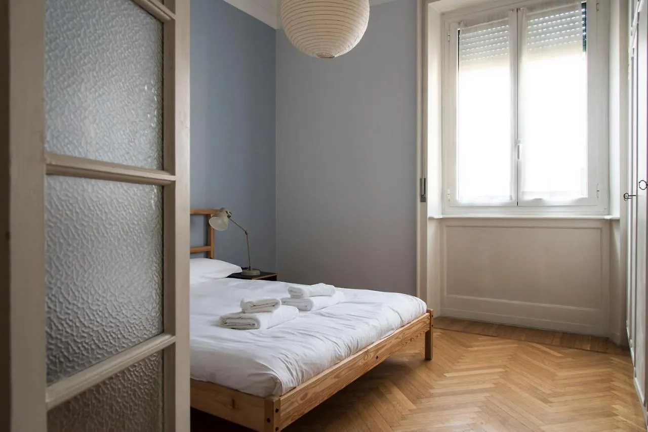 Apartment Youhosty - Spartaco 28 Milan